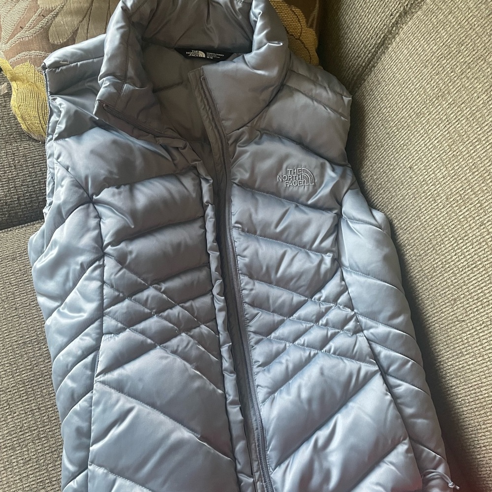 Medium The North Face Womens Vest. like new